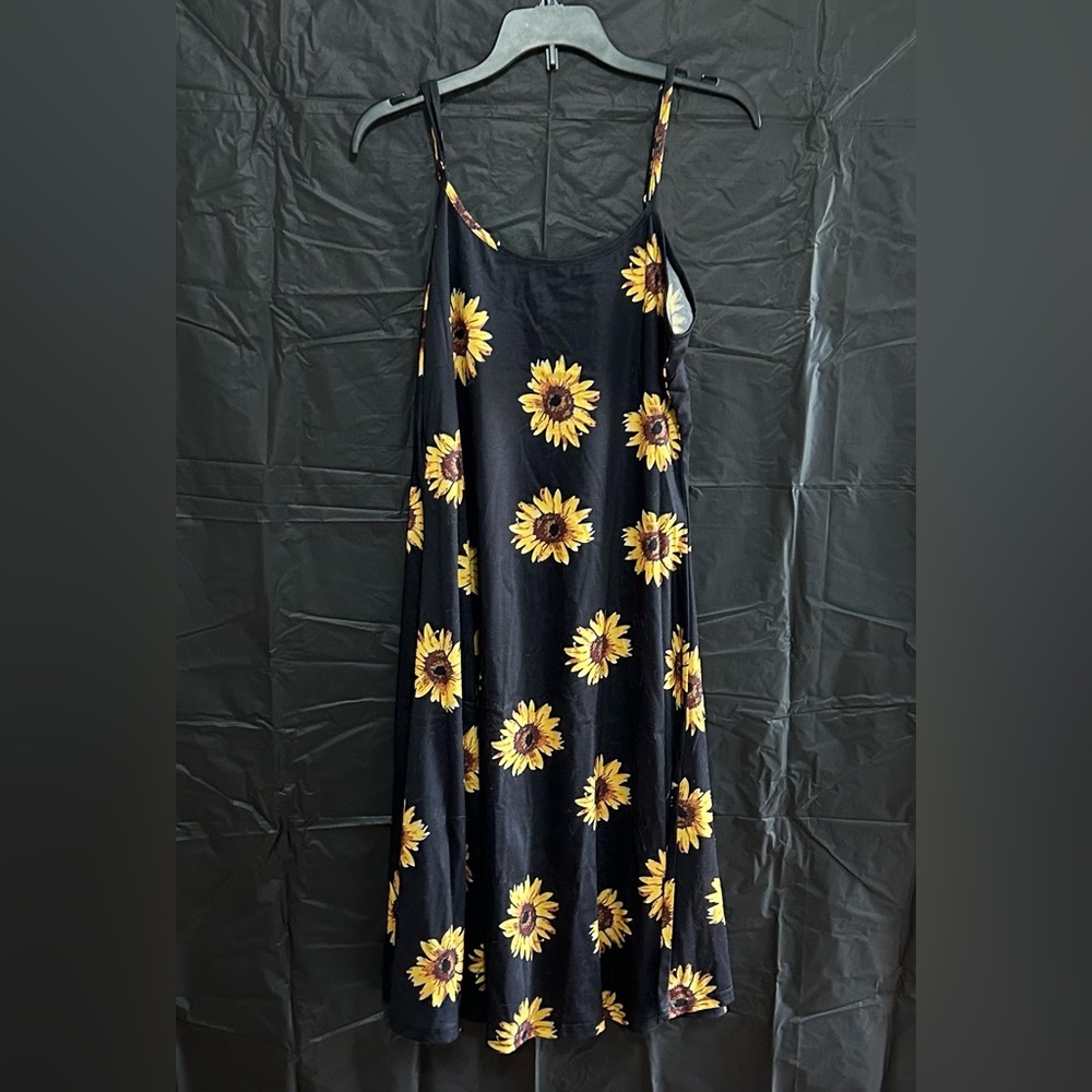 Sunflower dress like new in a small
